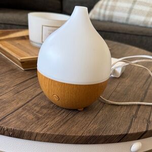 White and Wood Grain Essential Oil Diffuser